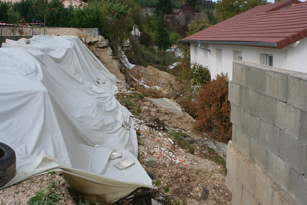effondrement-dun-mur-de-soutenement